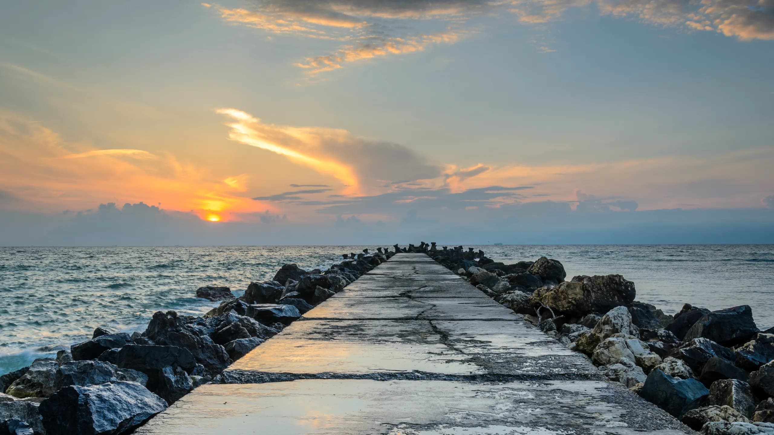 Apus peste Marea Neagră la Paradox, Eforie Sud